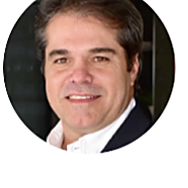 Guilhermino Moraes, Porto Belo Construtora